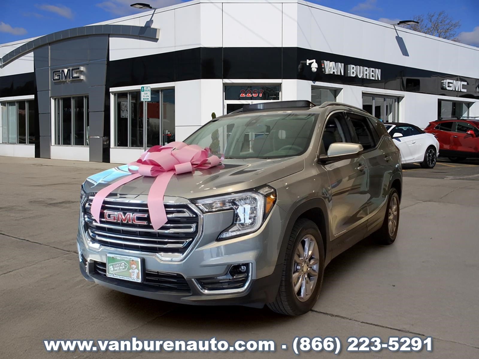 Used 2023 GMC Terrain SLT