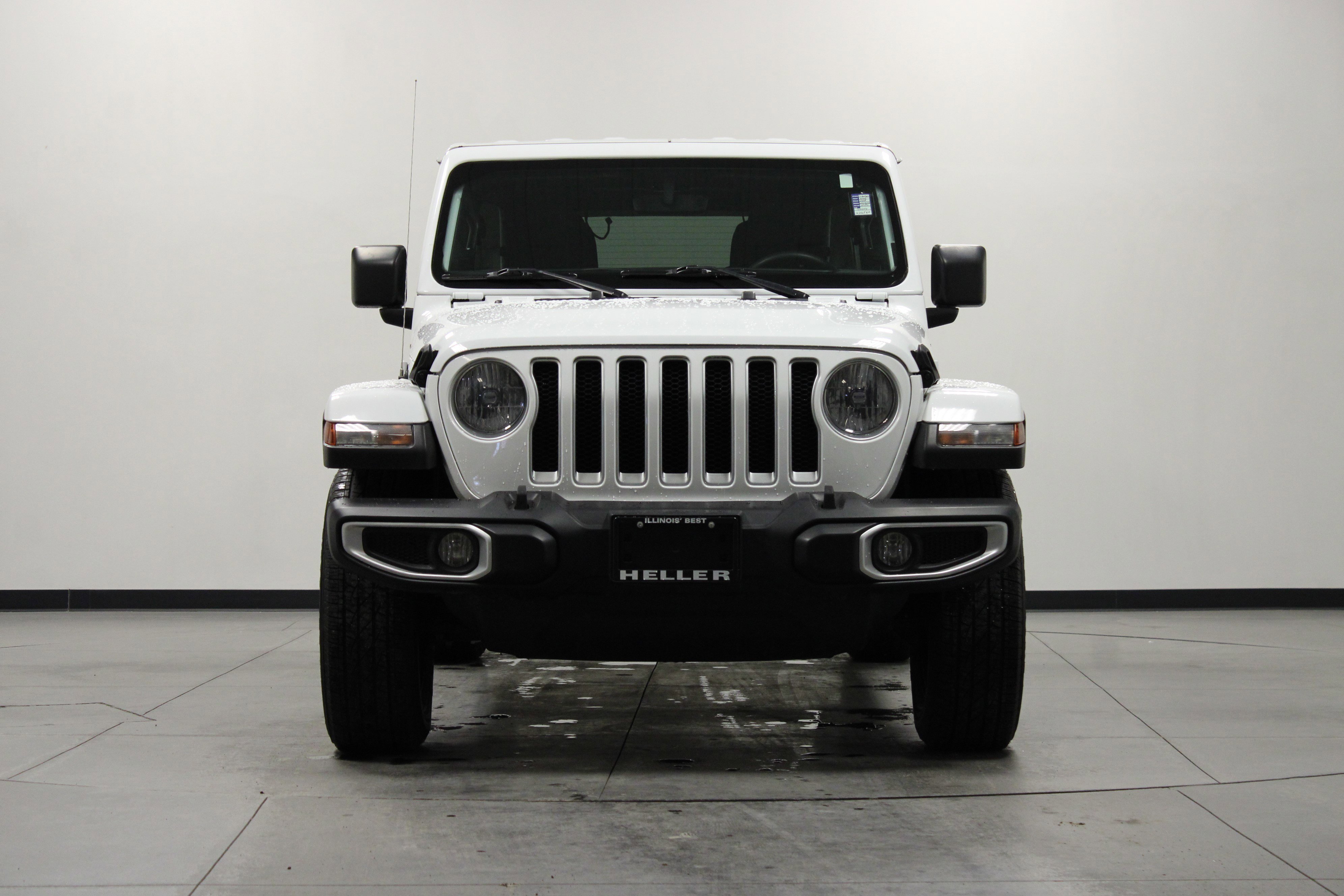 Used 2023 Jeep Wrangler Sahara AWD/4WD image 9