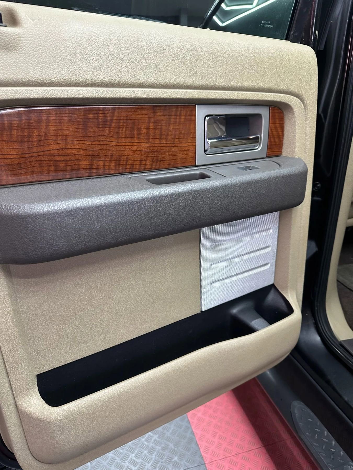 Used 2009 Ford F150 Lariat image 21