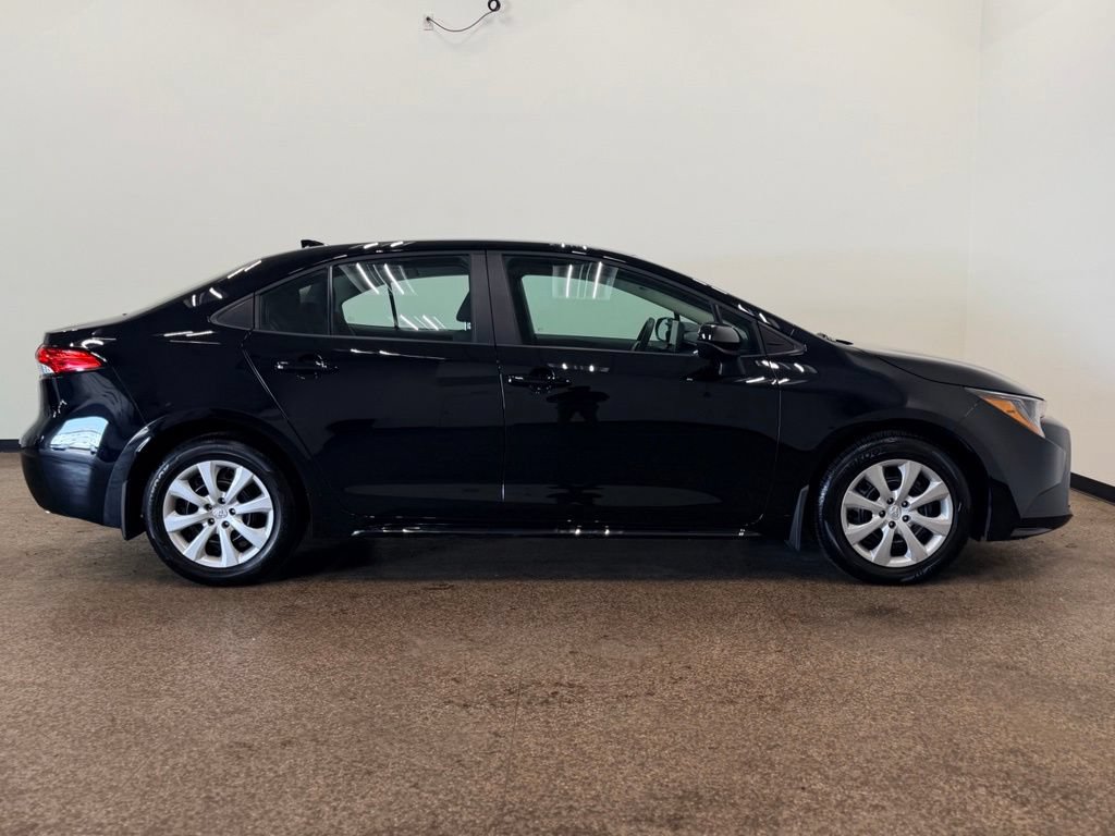 Used 2026 Toyota Corolla LE FWD image 7