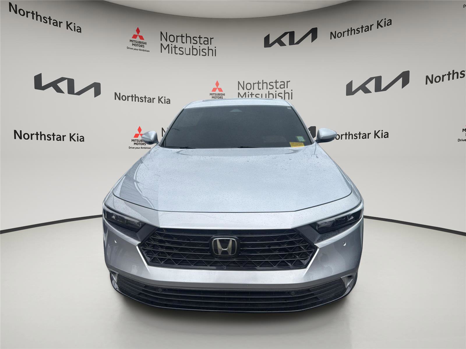 Used 2023 Honda Accord Touring image 11