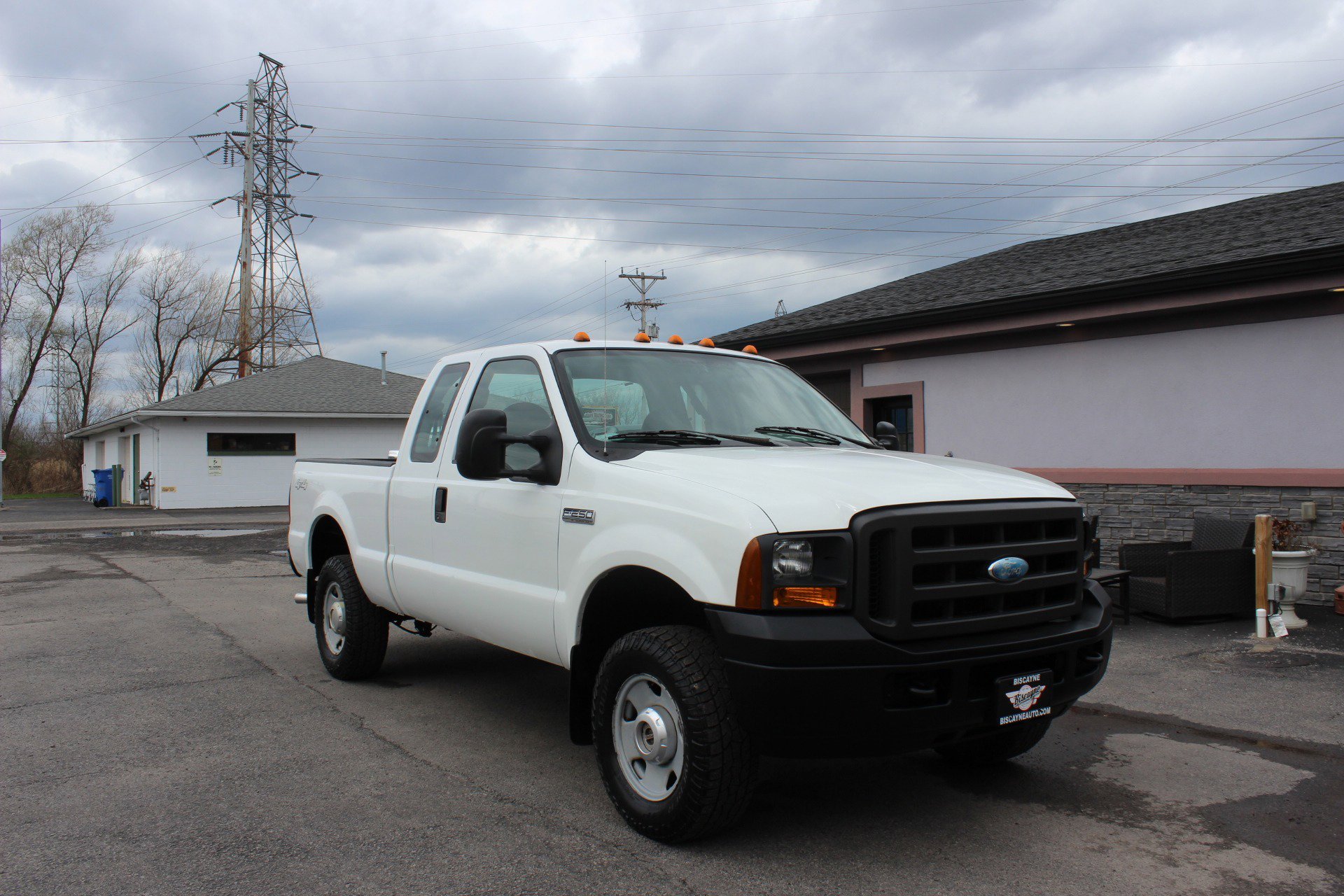 Used 2005 Ford F250 XLT AWD/4WD image 1
