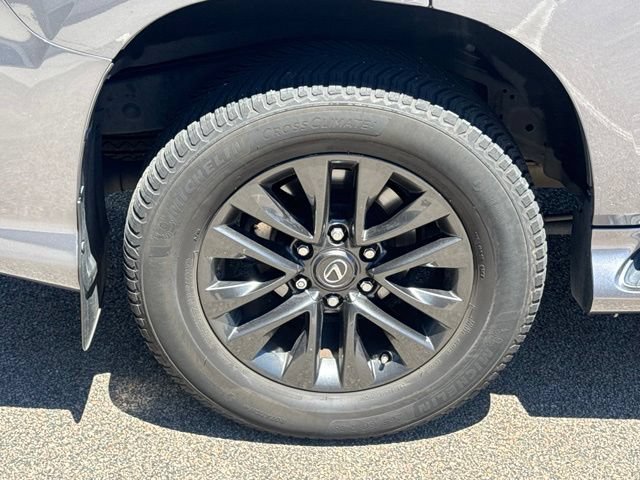 Used 2020 Lexus GX 460 Premium w/ Premium Package AWD/4WD image 13