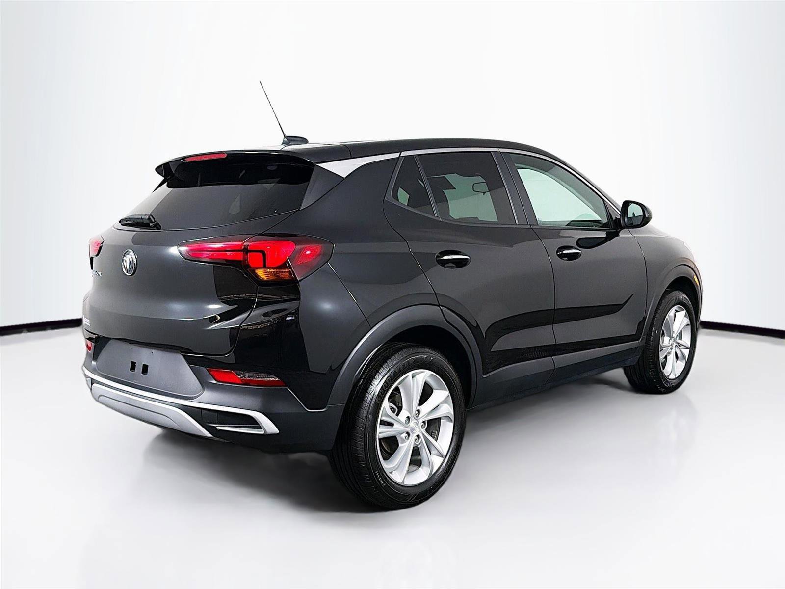 Used 2023 Buick Encore GX Preferred w/ Cold Weather Comfort Package image 7