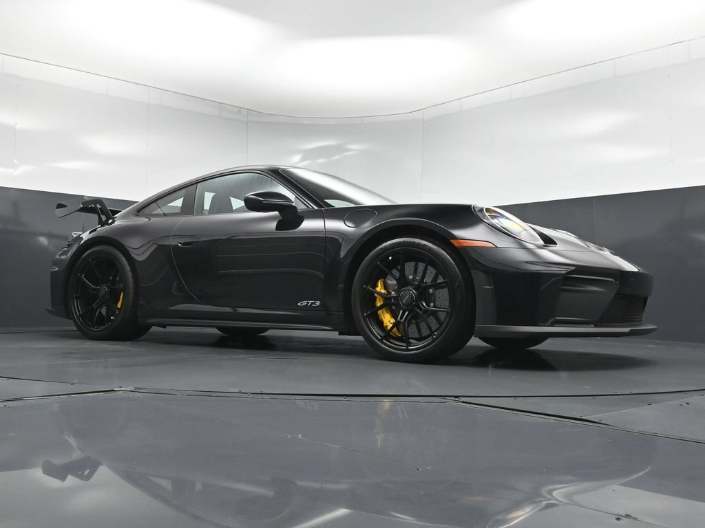 Certified 2026 Porsche 911 GT3 w/ Chrono Package RWD image 31