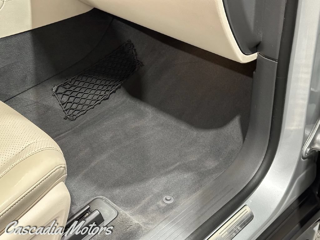 Used 2020 Mercedes-Benz GLE 350 4MATIC image 27