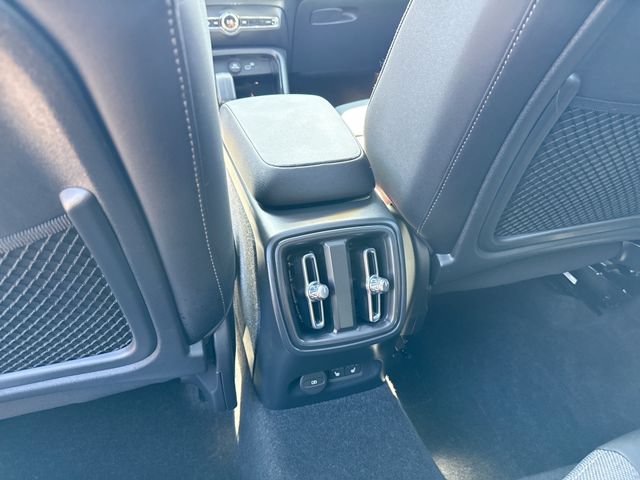 Certified 2023 Volvo XC40 Recharge Ultimate AWD/4WD image 26
