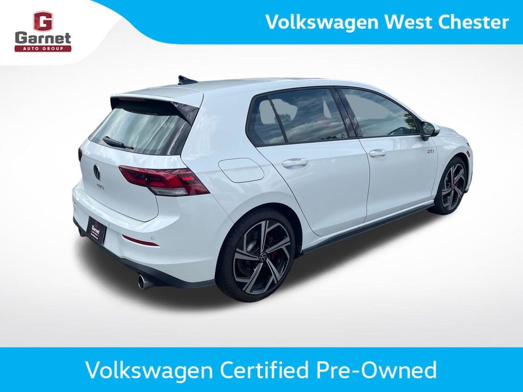 Used 2026 Volkswagen GTI SE FWD image 9