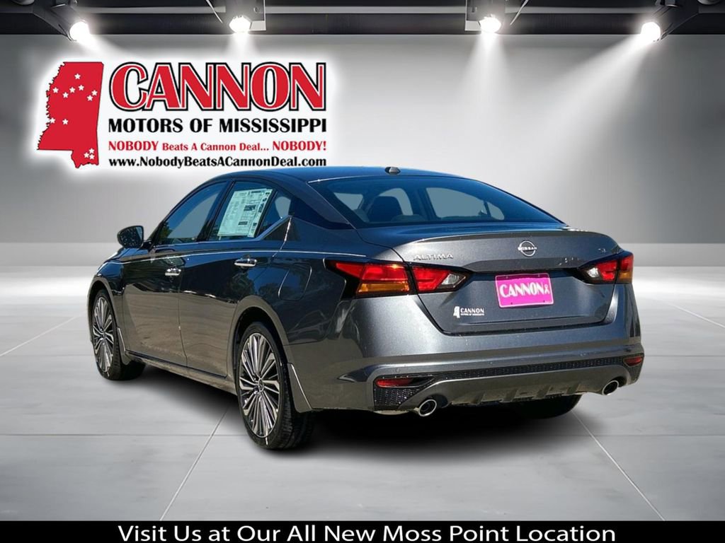 New 2025 Nissan Altima 2.5 SL image 3