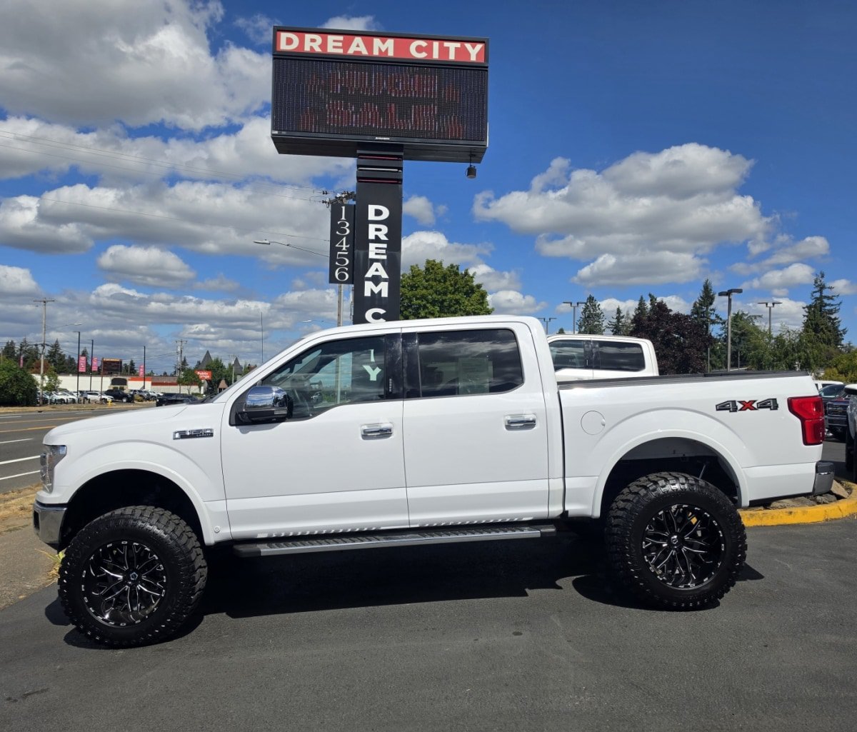 Used 2020 Ford F150 Lariat w/ Equipment Group 502A Luxury AWD/4WD image 1
