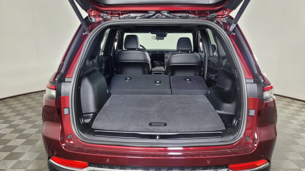 New 2025 Jeep Grand Cherokee Limited image 10