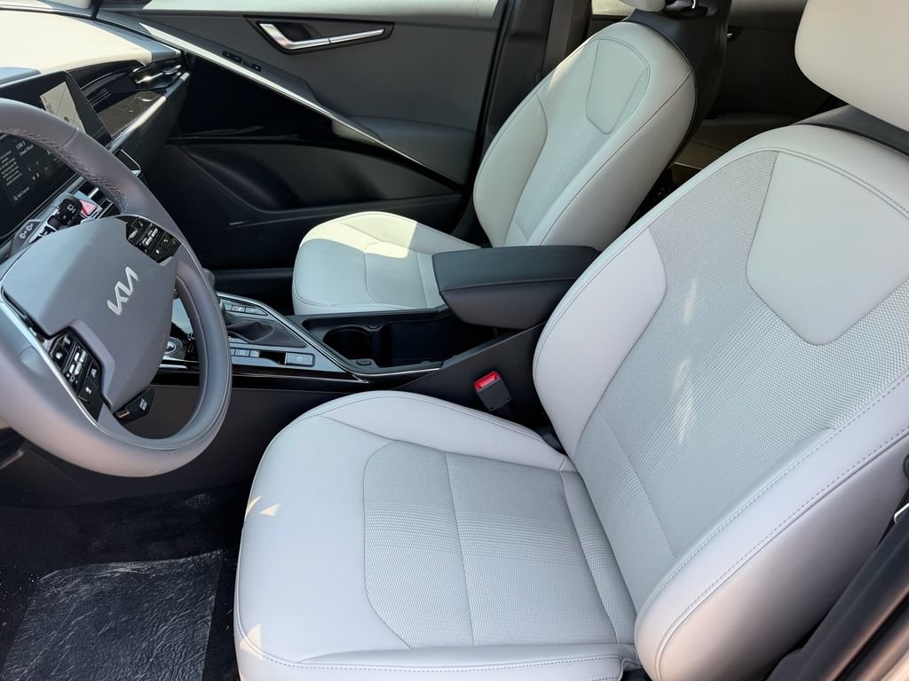 New 2026 Kia Niro EX w/ EX Premium Package FWD image 10