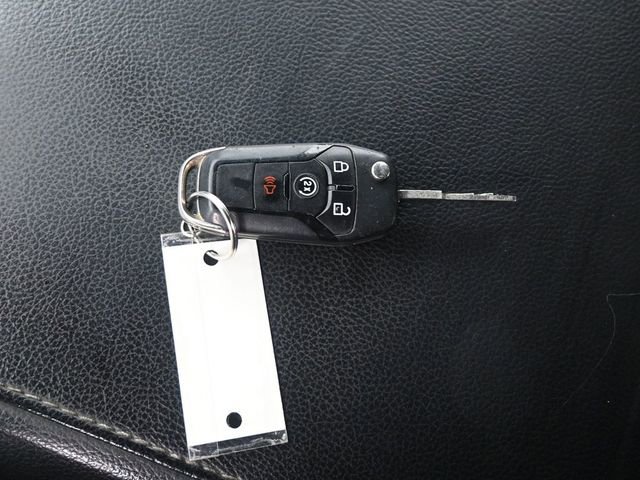 Used 2017 Ford F150 XLT w/ Equipment Group 302A Luxury image 8