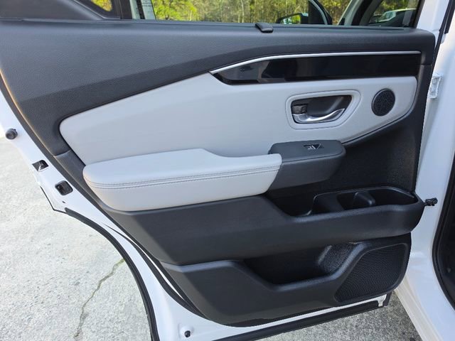 Used 2023 Honda Pilot Touring image 23