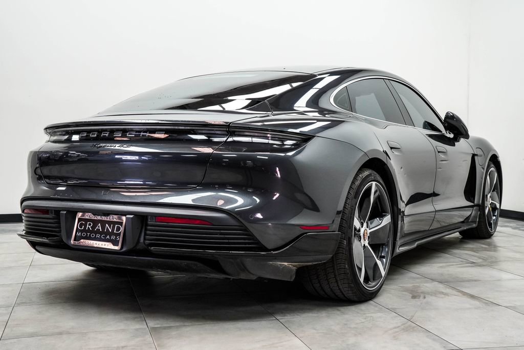 Used 2020 Porsche Taycan 4S image 12