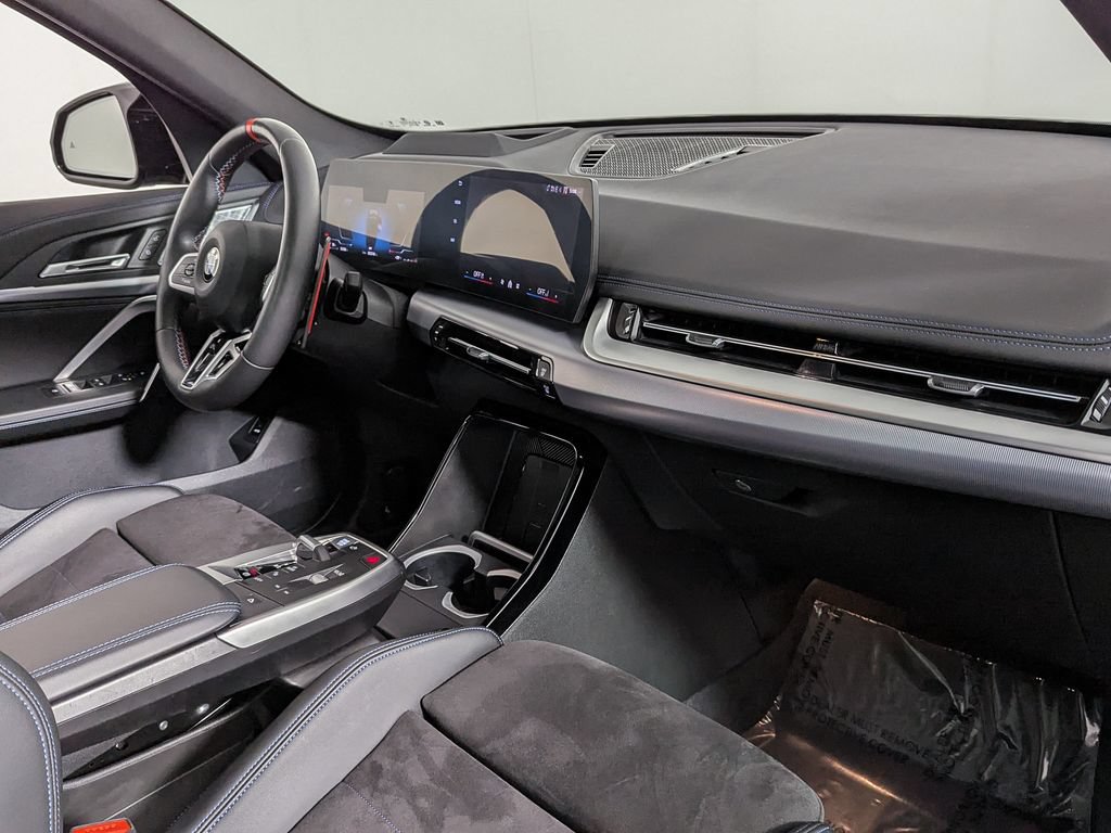 Certified 2025 BMW X1 M35i w/ Premium Package AWD/4WD image 31