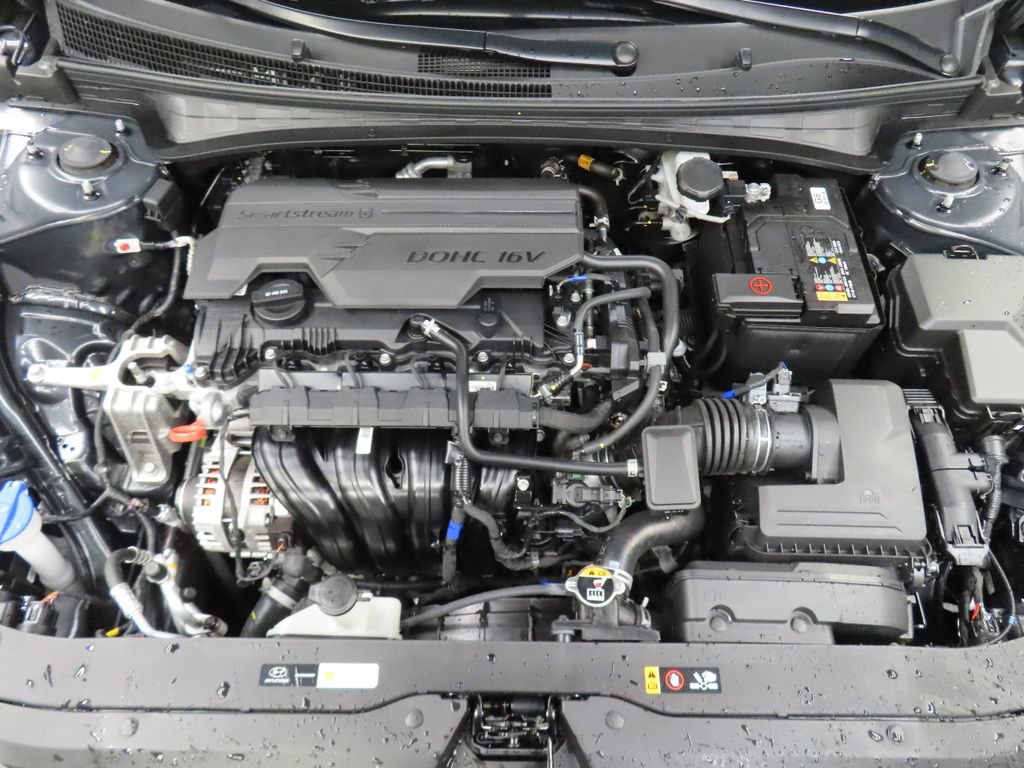 Used 2024 Hyundai Elantra SEL FWD image 27