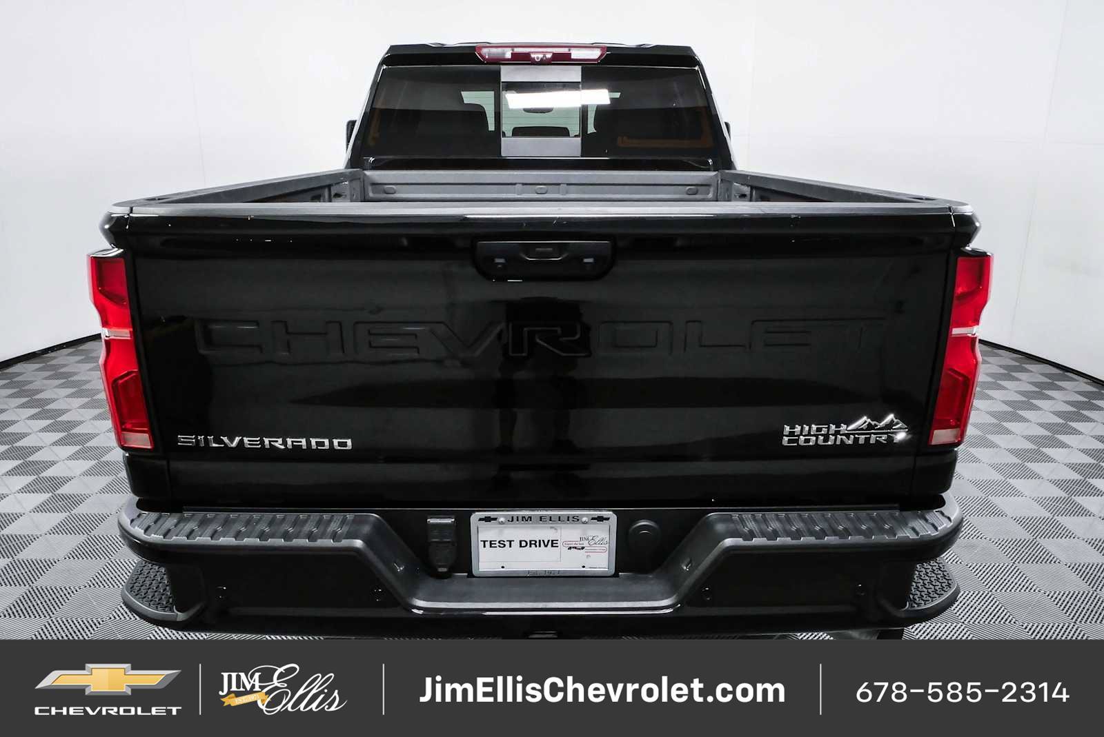 Certified 2024 Chevrolet Silverado 2500 High Country w/ Technology Package AWD/4WD image 28