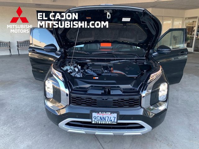 Used 2023 Mitsubishi Outlander SEL 40th Anniversary image 32