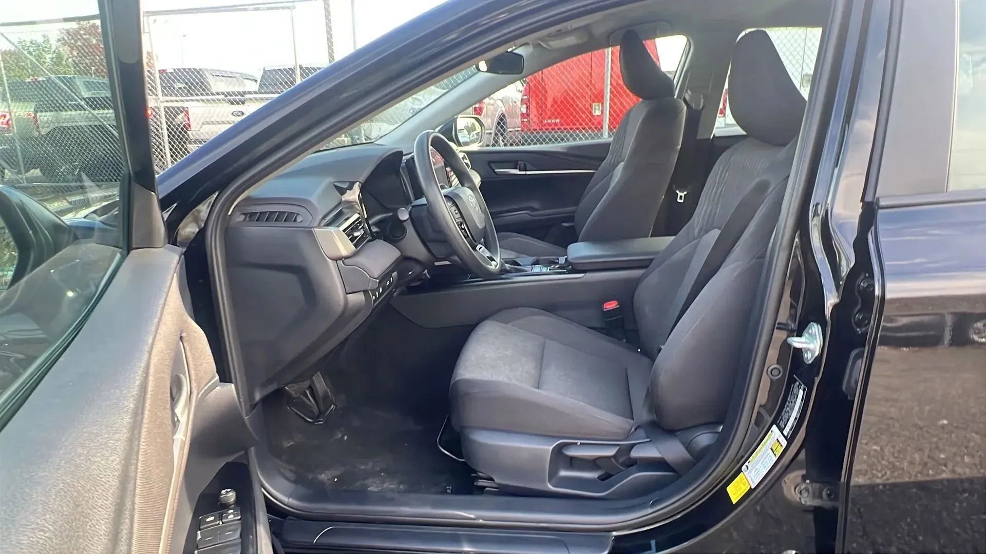 Used 2025 Toyota Camry LE image 26