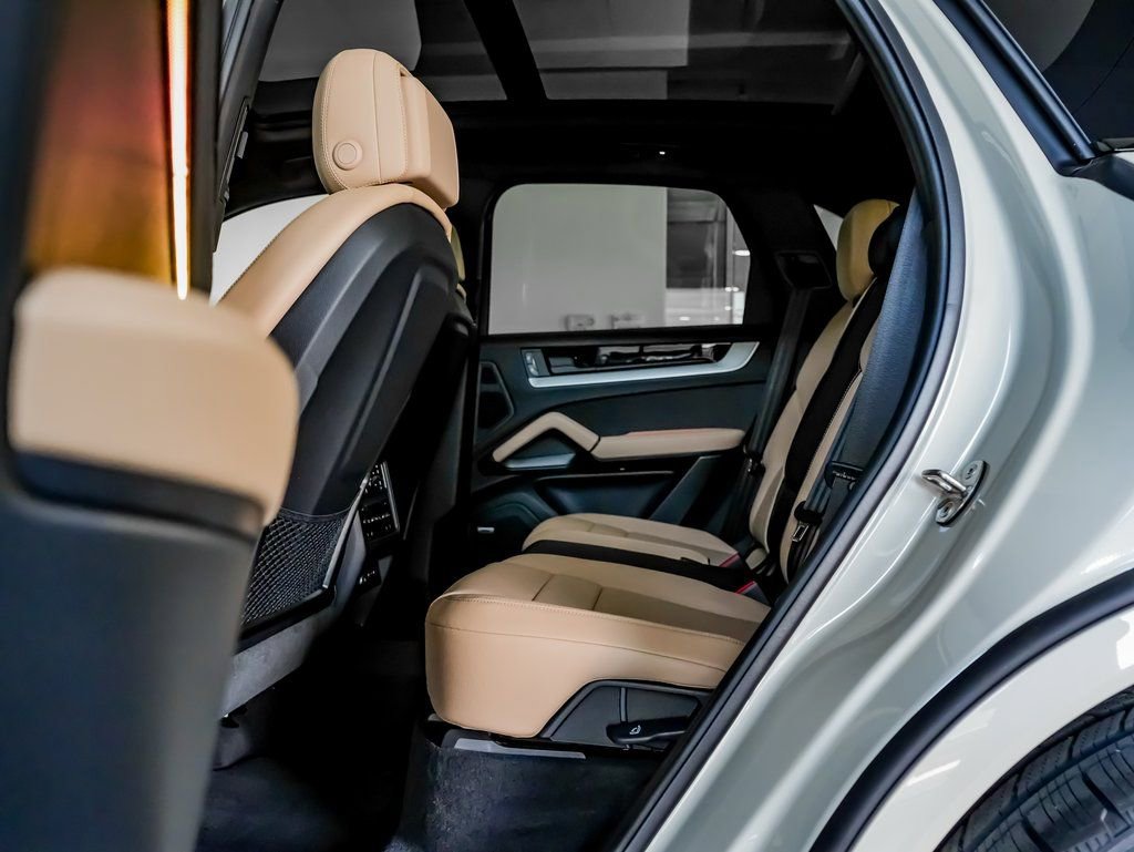New 2026 Porsche Cayenne AWD/4WD image 25