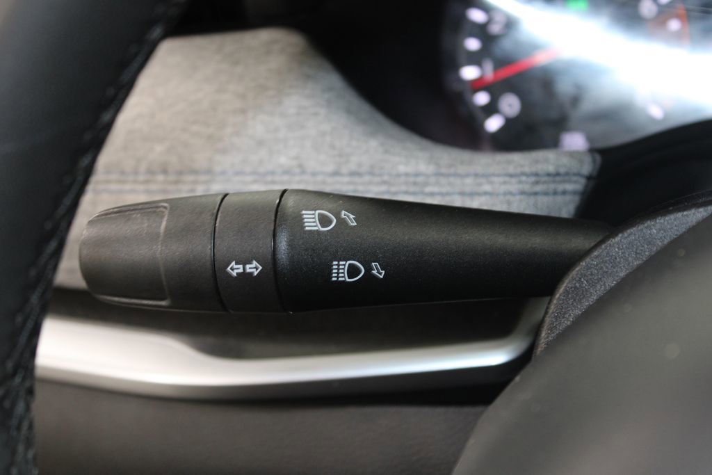 Used 2025 Jeep Compass Latitude AWD/4WD image 37