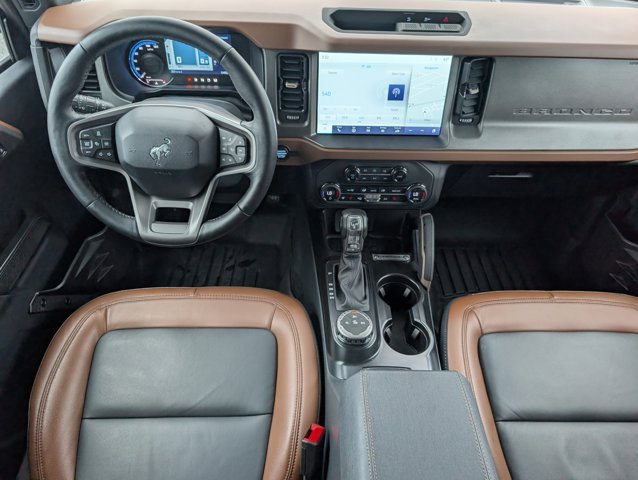 Used 2024 Ford Bronco Outer Banks image 6