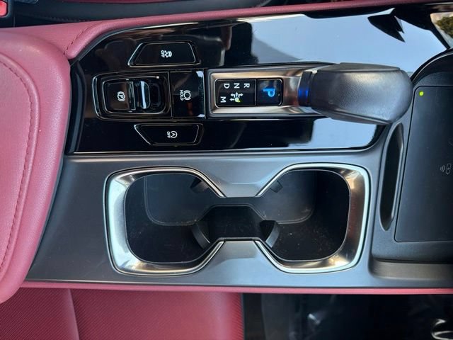 Used 2025 Lexus NX 250 FWD w/ Accessory Package (Z2) image 18