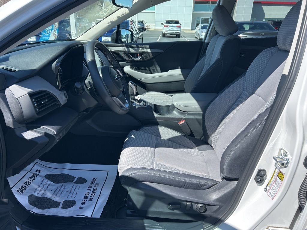 Used 2025 Subaru Outback Premium w/ Popular Package #1 image 2