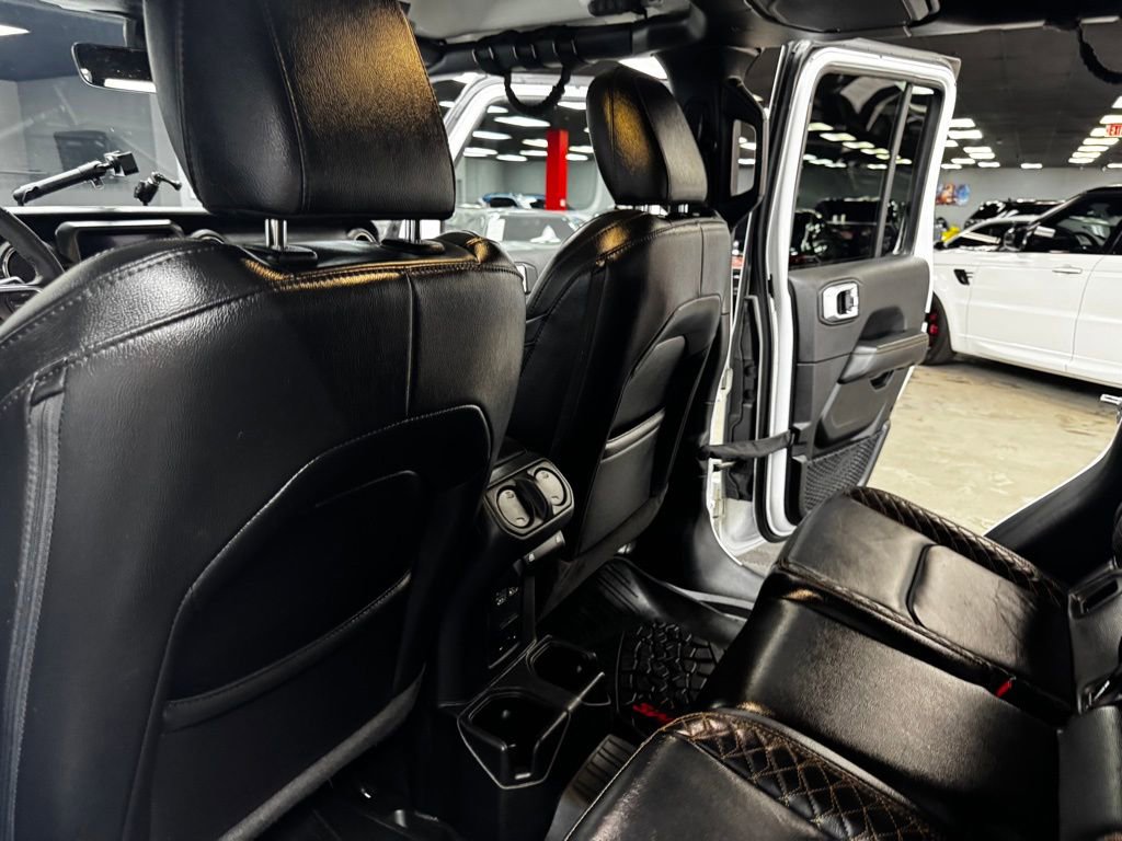 Used 2023 Jeep Gladiator Overland AWD/4WD image 38