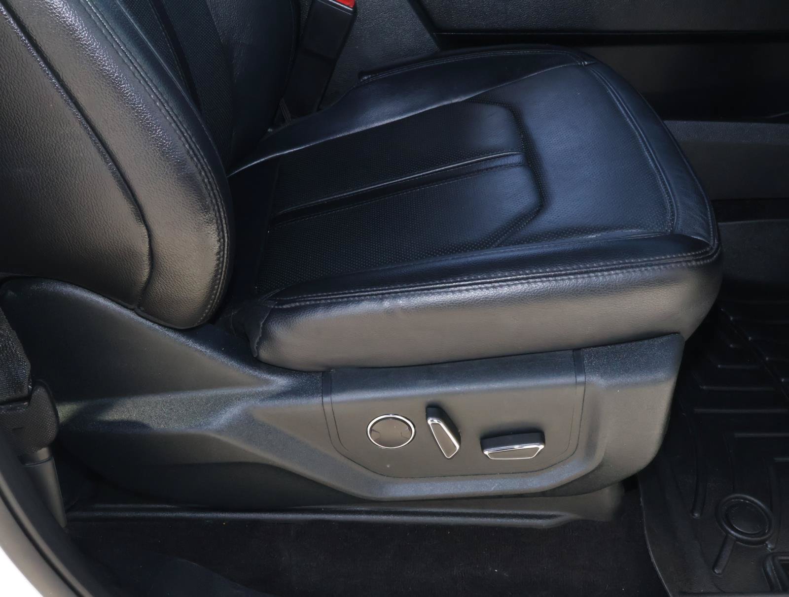 Used 2020 Ford Expedition Max Limited RWD image 19