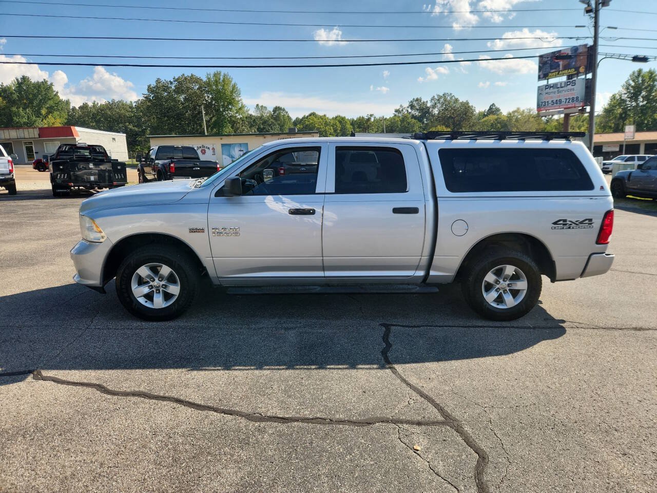 Used 2018 RAM 1500 Express AWD/4WD image 5