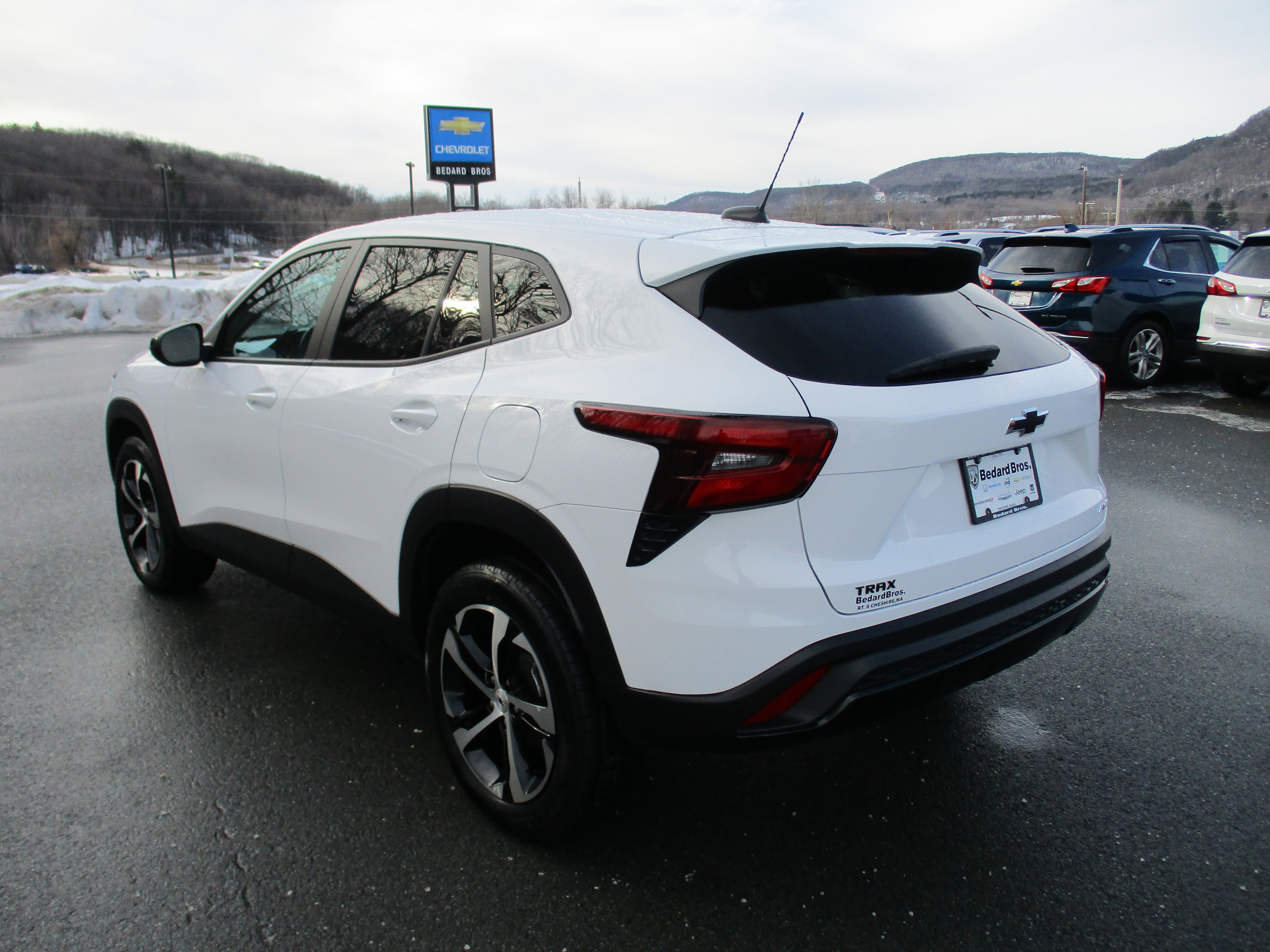 Certified 2024 Chevrolet Trax RS image 7