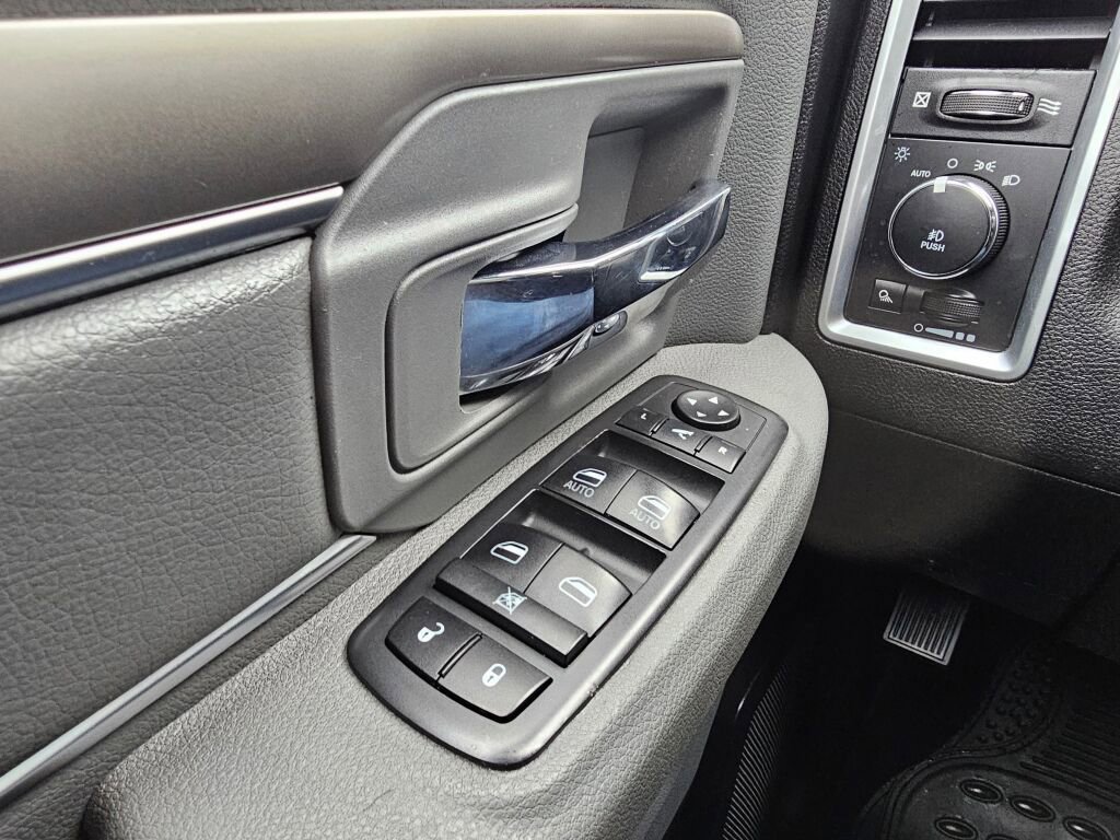 Used 2019 RAM 1500 Classic Warlock image 42