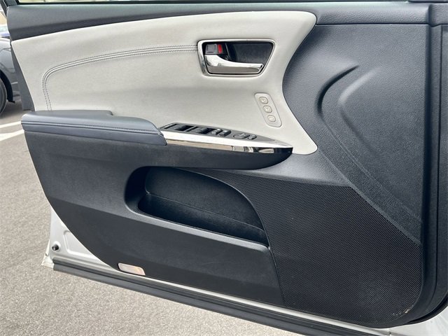 Used 2014 Toyota Avalon Limited image 26