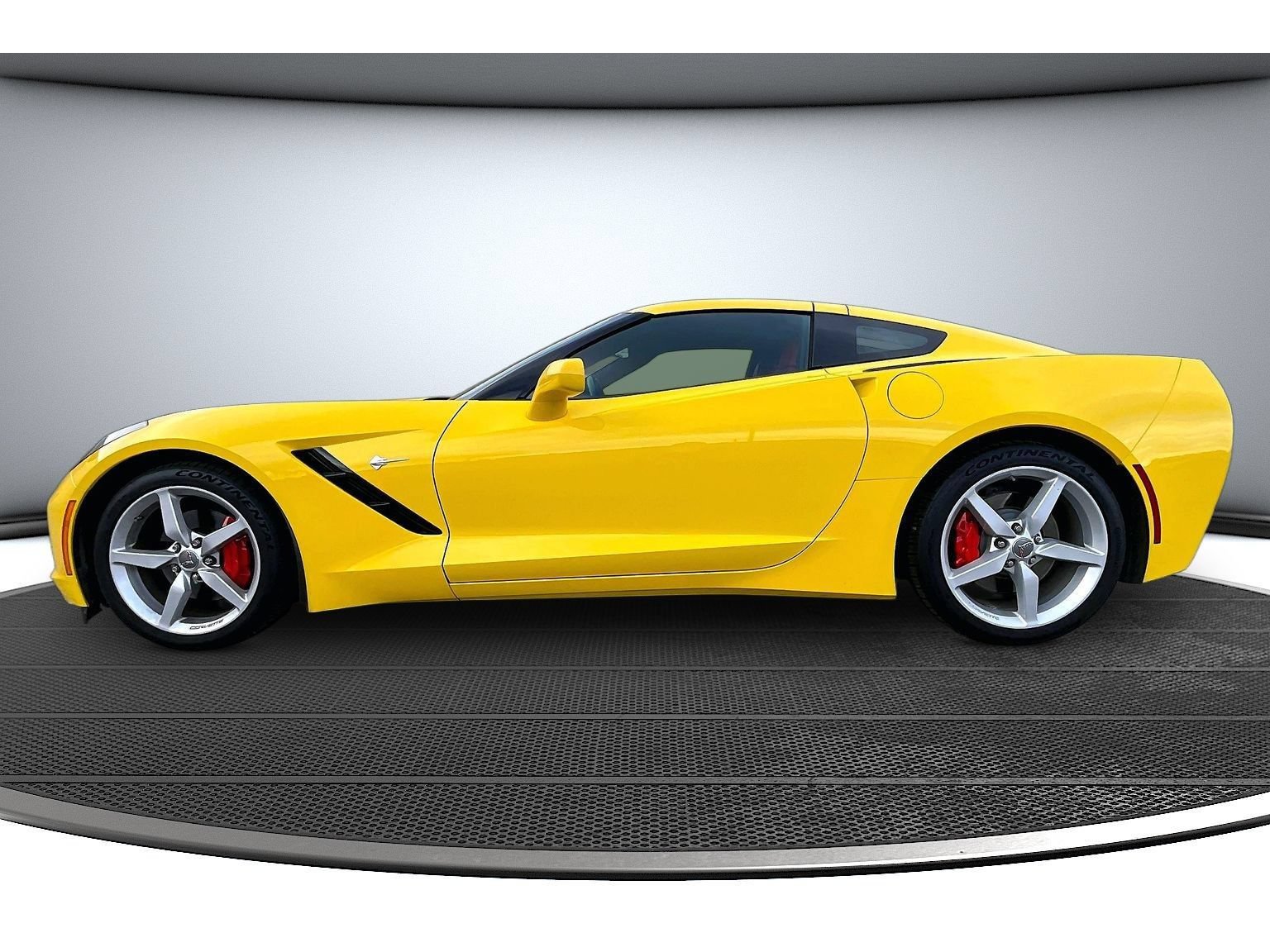 Used 2014 Chevrolet Corvette Stingray Coupe w/ 2LT Preferred Equipment Group RWD image 17