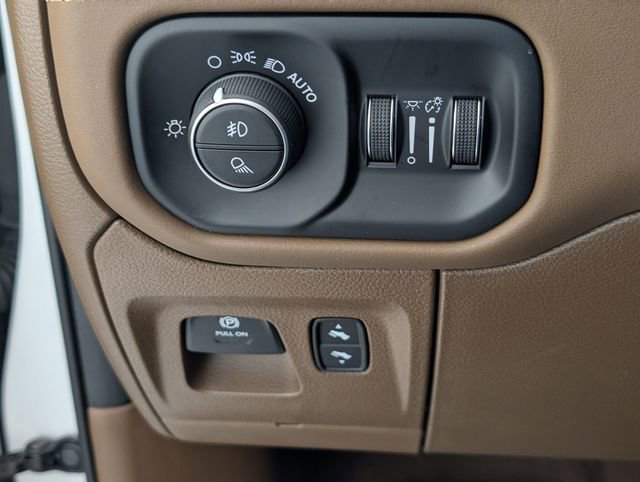 Certified 2024 RAM 1500 Limited image 16