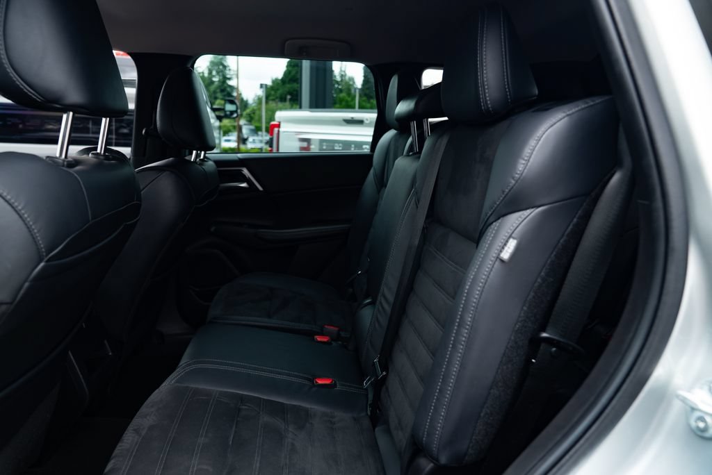 Used 2022 Mitsubishi Outlander SE FWD image 19