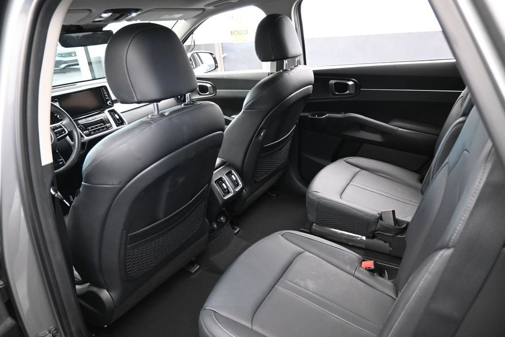 Used 2023 Kia Sorento EX w/ Panoramic Sunroof Package FWD image 37
