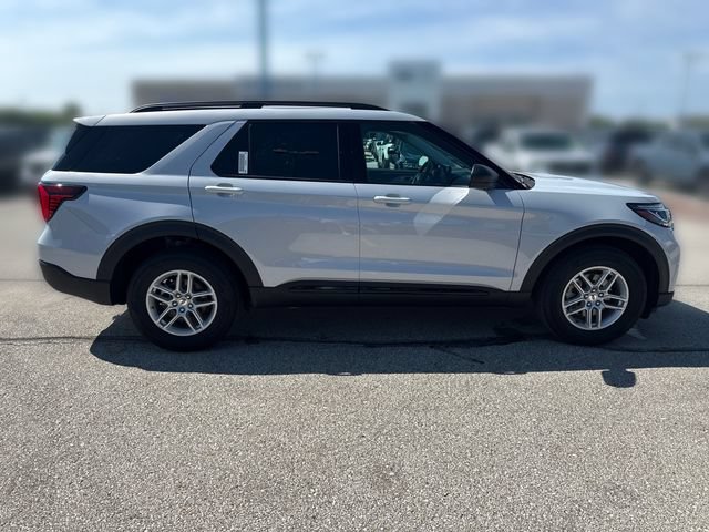 New 2026 Ford Explorer Active AWD/4WD image 4