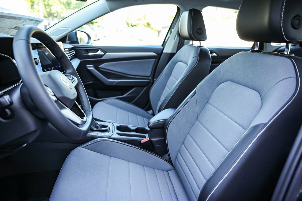 New 2026 Volkswagen Jetta SE image 29
