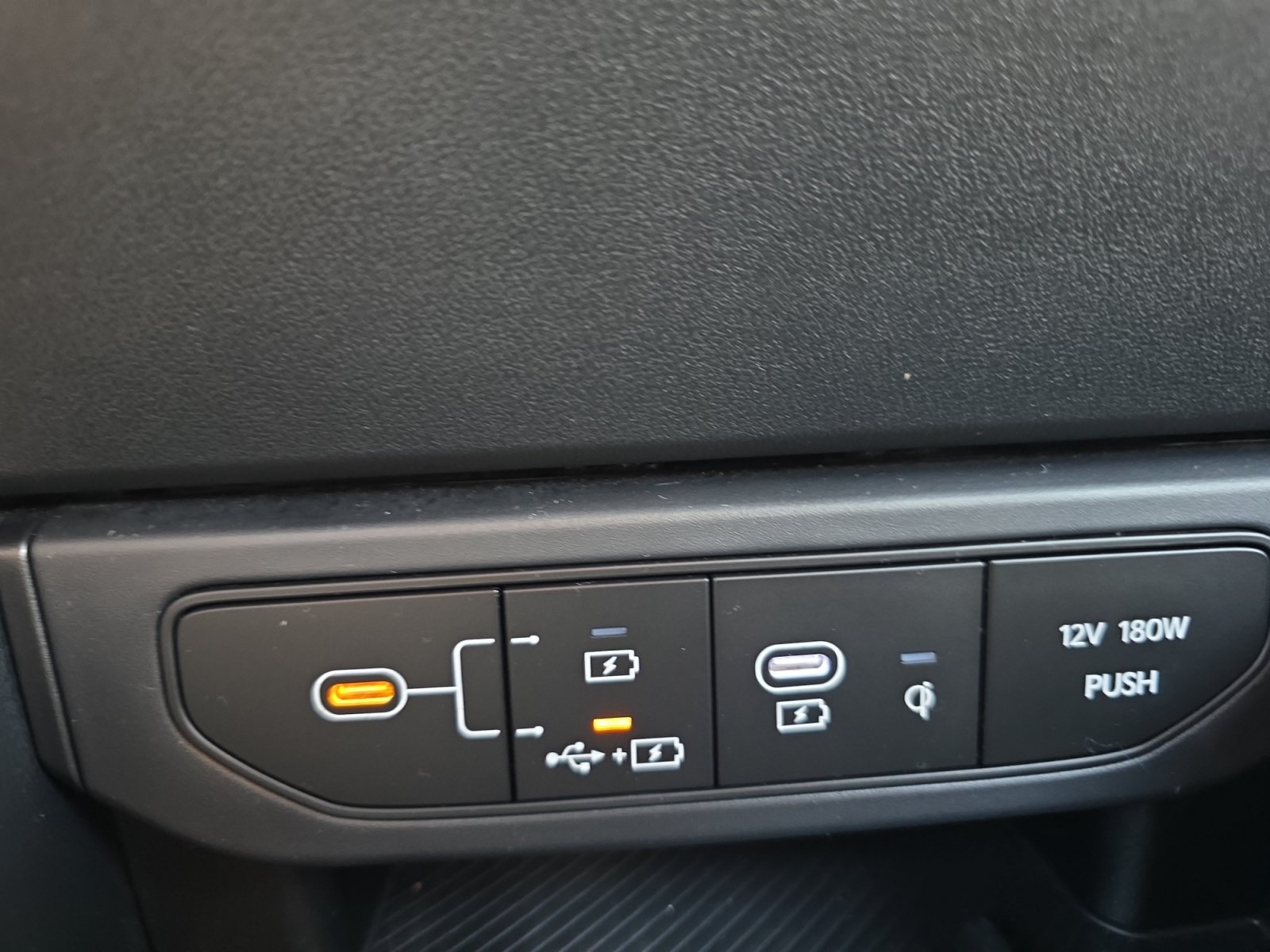 Certified 2025 Kia K4 GT-Line Turbo w/ GT-Line Premium Package FWD image 19