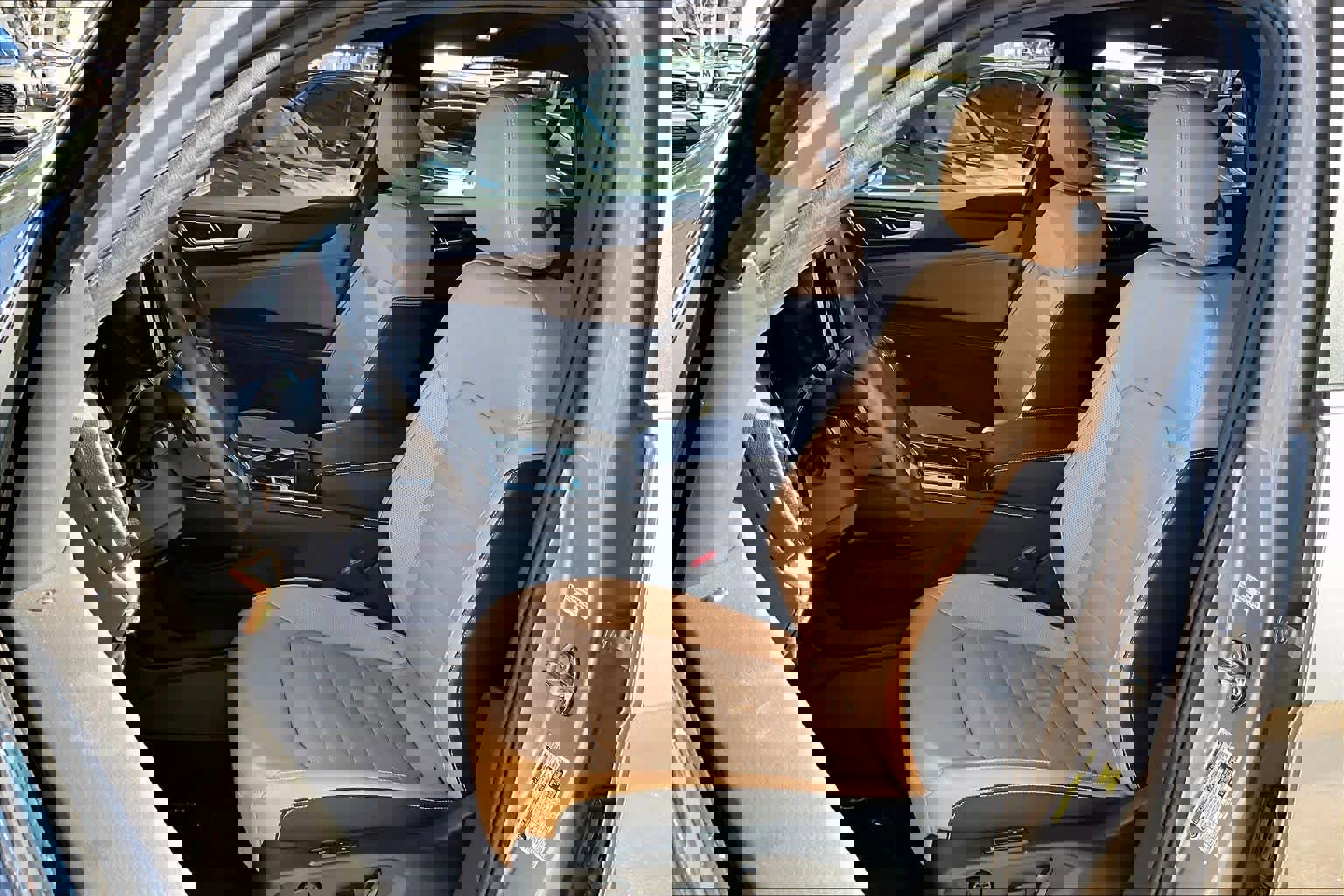 Used 2024 Volkswagen Atlas Cross Sport SEL R-Line image 8