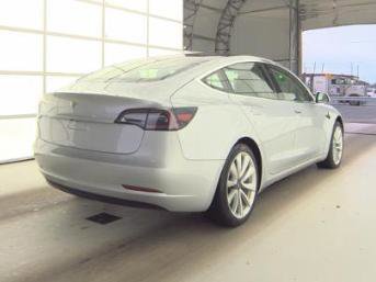 Used 2018 Tesla Model 3 Long Range RWD image 4