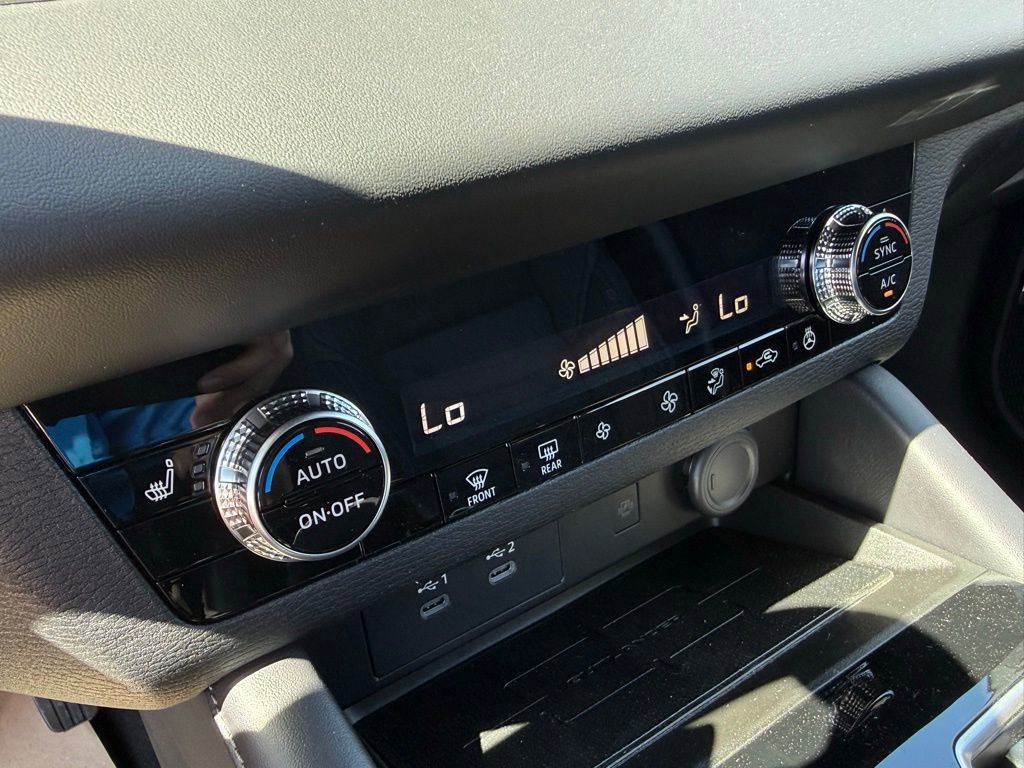 New 2026 Mitsubishi Outlander LE image 39