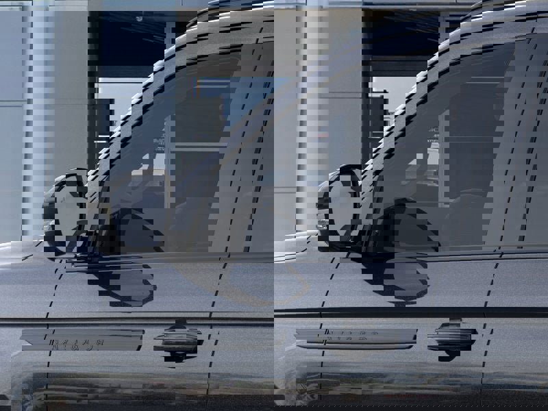 New 2025 Lincoln Navigator Reserve image 20