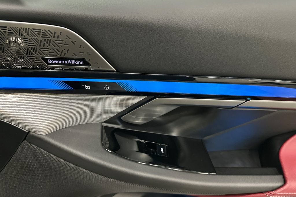 Used 2025 BMW i5 M60 w/ Premium Package AWD/4WD image 19