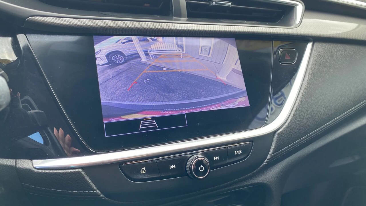 Used 2020 Buick Encore GX Select AWD/4WD image 17