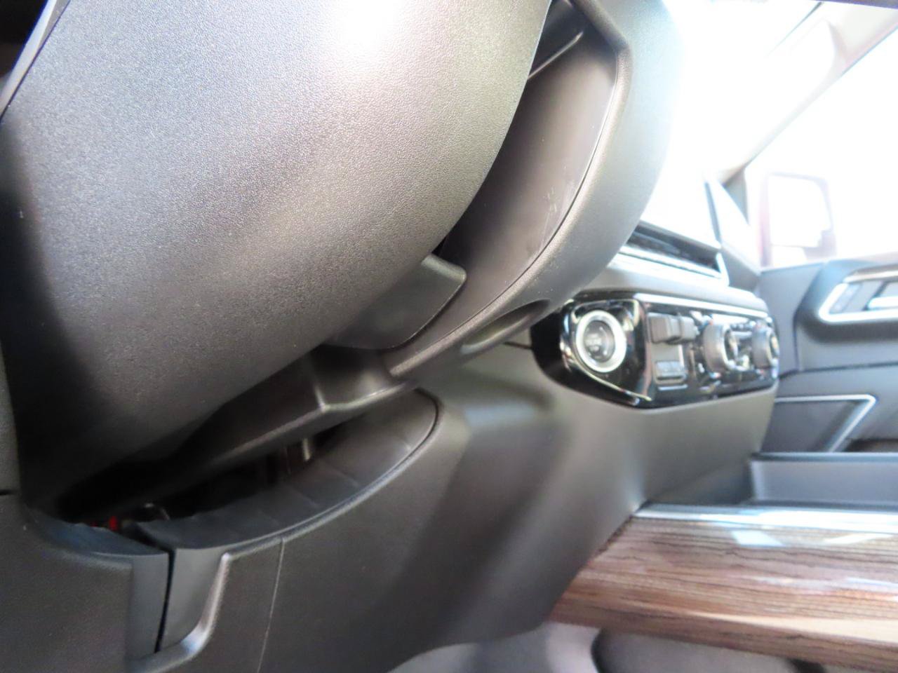 Used 2024 Chevrolet Silverado 2500 LT AWD/4WD image 35