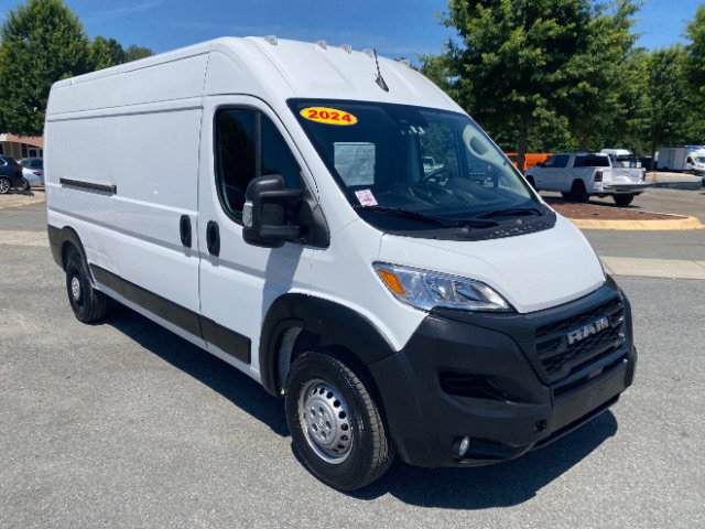 Used 2024 RAM ProMaster 2500 w/ Convenience Group FWD image 8